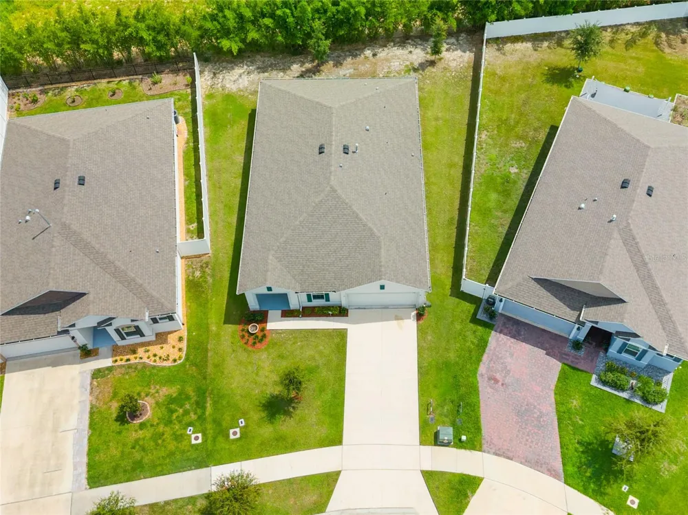 1121 BRADFORD RIDGE Leesburg, FL 34748
