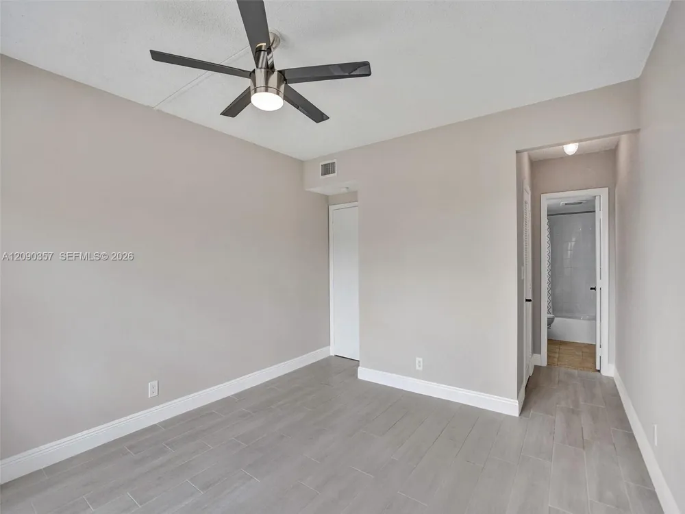 400 Riverside Dr #303 Pompano Beach, FL 33062