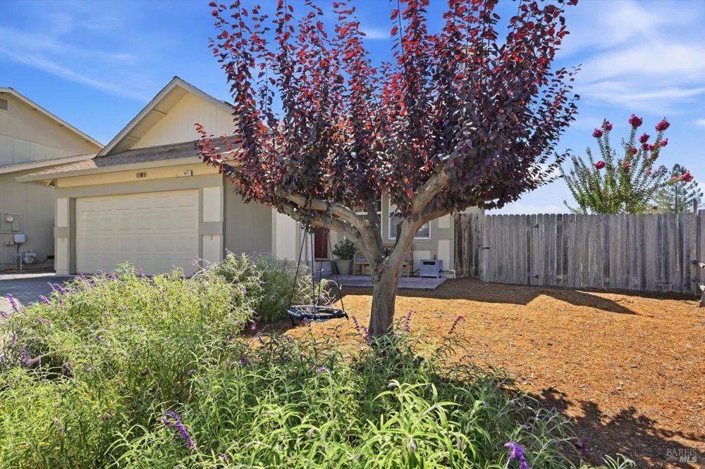 1411 Garrett Court Rohnert Park, CA 94928