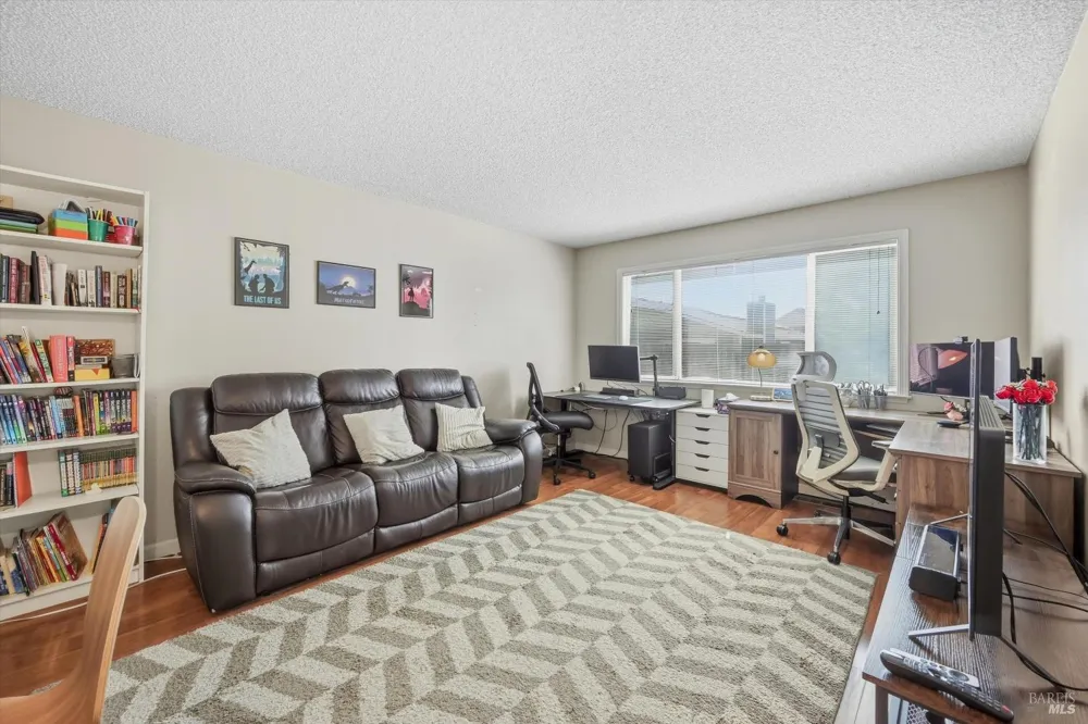 1411 Garrett Court Rohnert Park, CA 94928