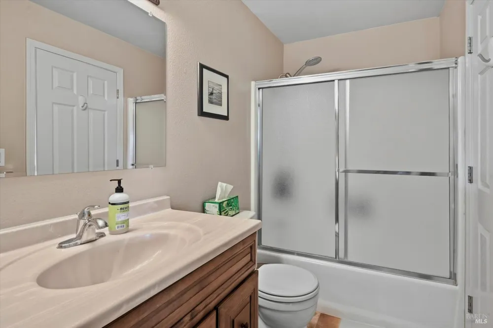 1411 Garrett Court Rohnert Park, CA 94928