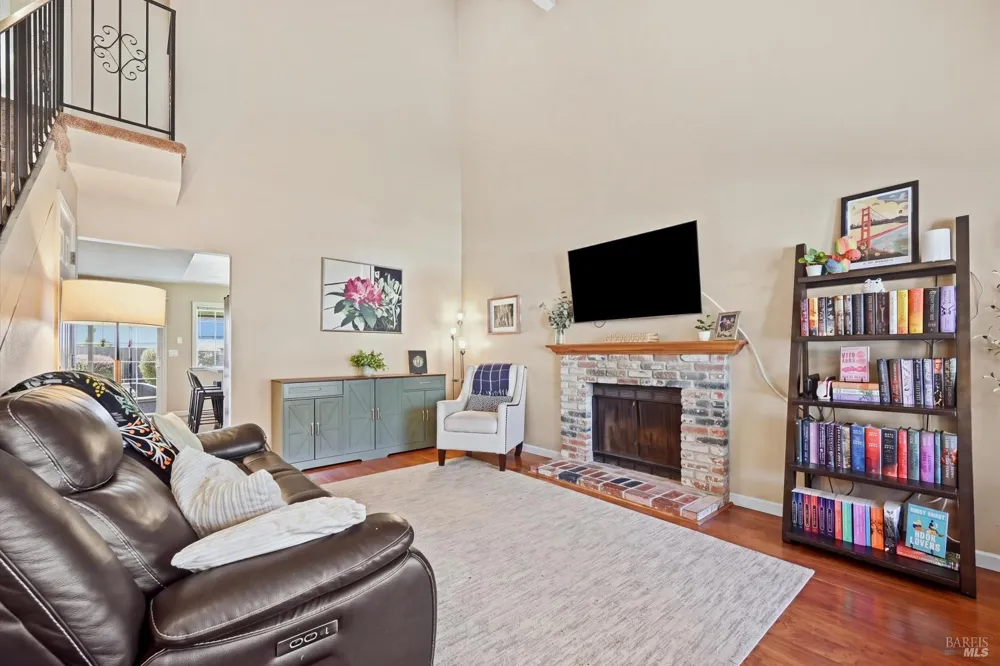 1411 Garrett Court Rohnert Park, CA 94928