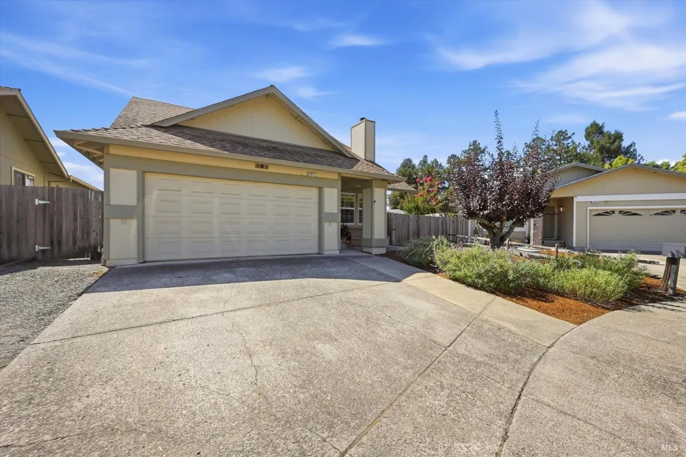 1411 Garrett Court Rohnert Park, CA 94928