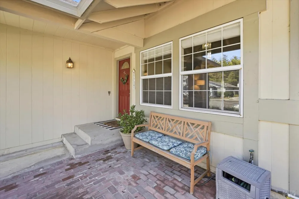 1411 Garrett Court Rohnert Park, CA 94928