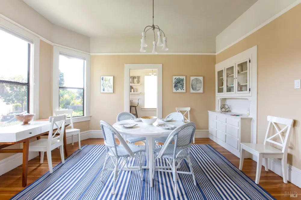 34 Sunnyside Avenue Mill Valley, CA 94941