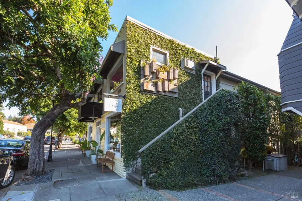 34 Sunnyside Avenue Mill Valley, CA 94941