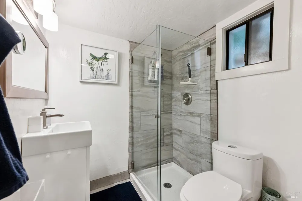 34 Sunnyside Avenue Mill Valley, CA 94941