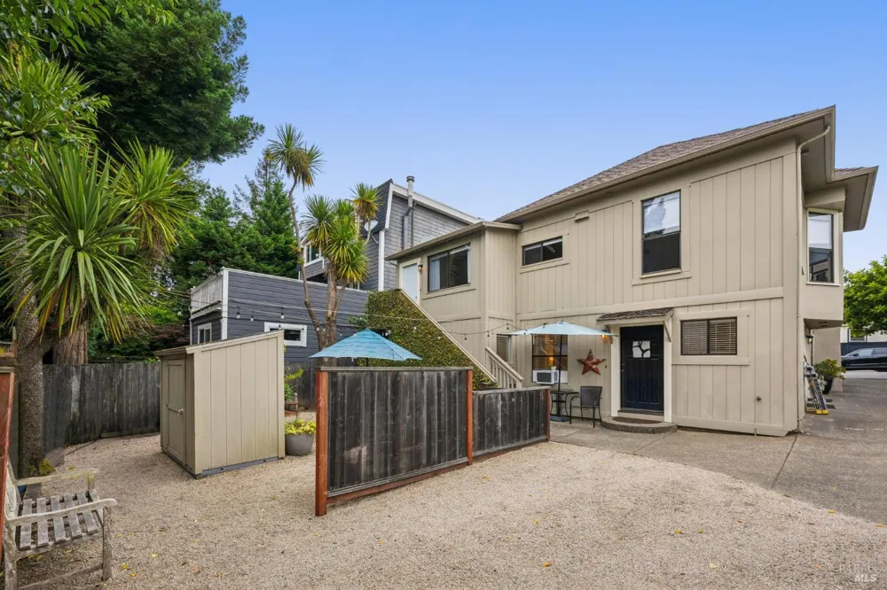 34 Sunnyside Avenue Mill Valley, CA 94941