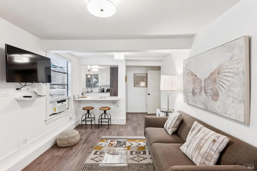 34 Sunnyside Avenue Mill Valley, CA 94941