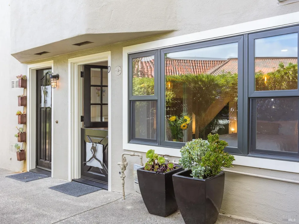 34 Sunnyside Avenue Mill Valley, CA 94941