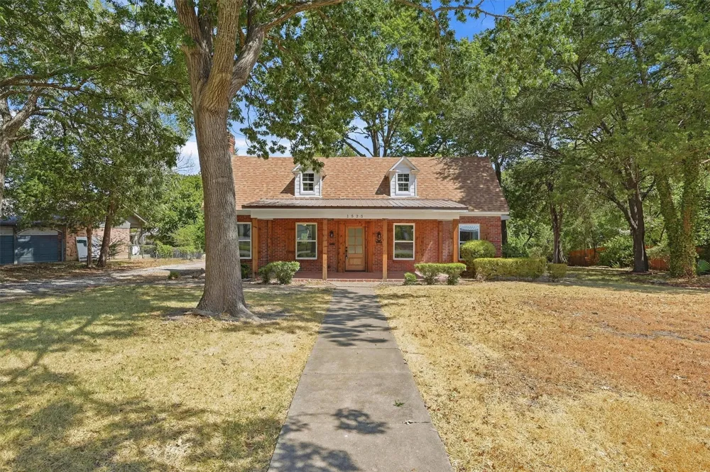 1525 Shannon Street Sherman, TX 75092
