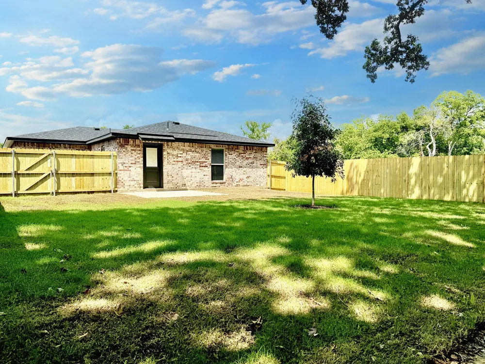 2384 Miller Street Denison, TX 75020