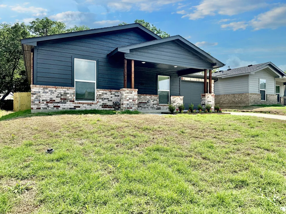 2384 Miller Street Denison, TX 75020