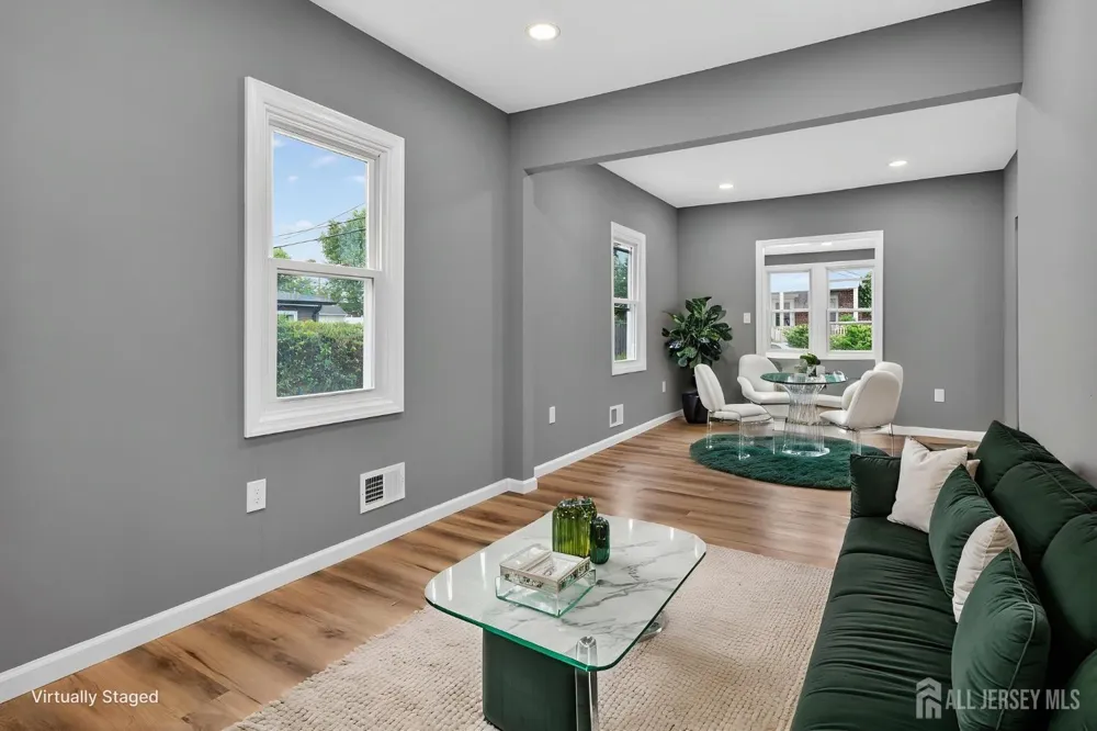 16 Gordon Street Aberdeen, NJ 07721
