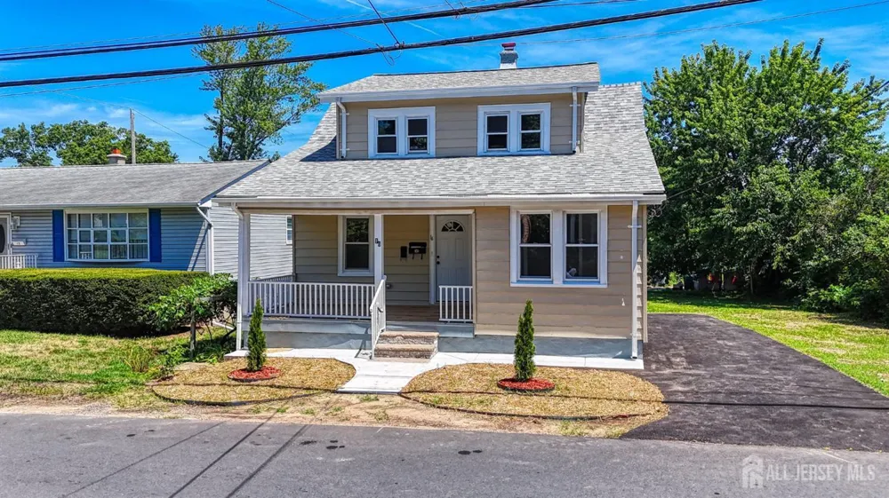 16 Gordon Street Aberdeen, NJ 07721