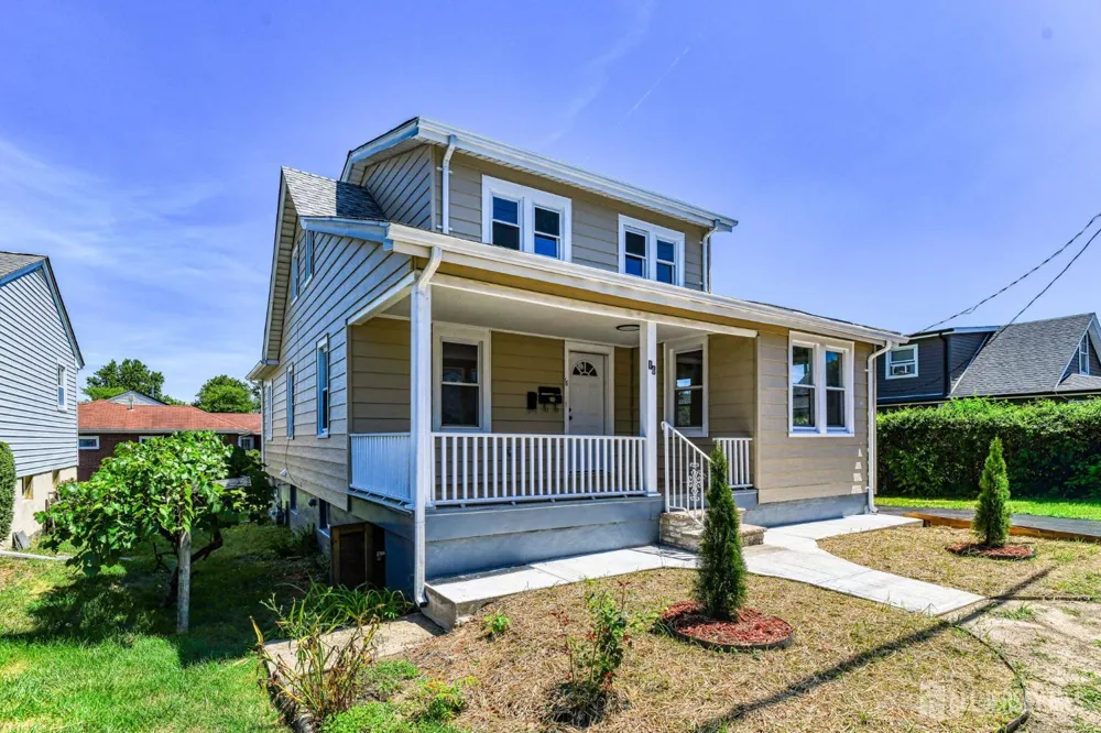 16 Gordon Street Aberdeen, NJ 07721