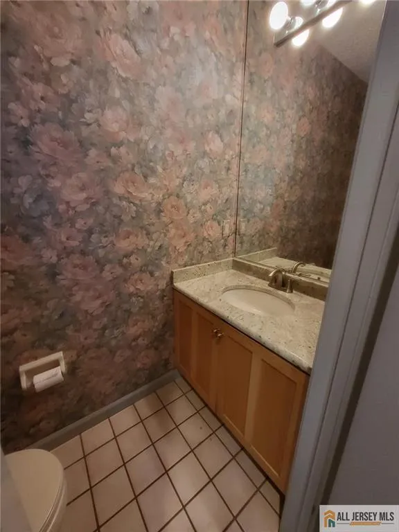 12 Carriage Place #1012 Edison, NJ 08820