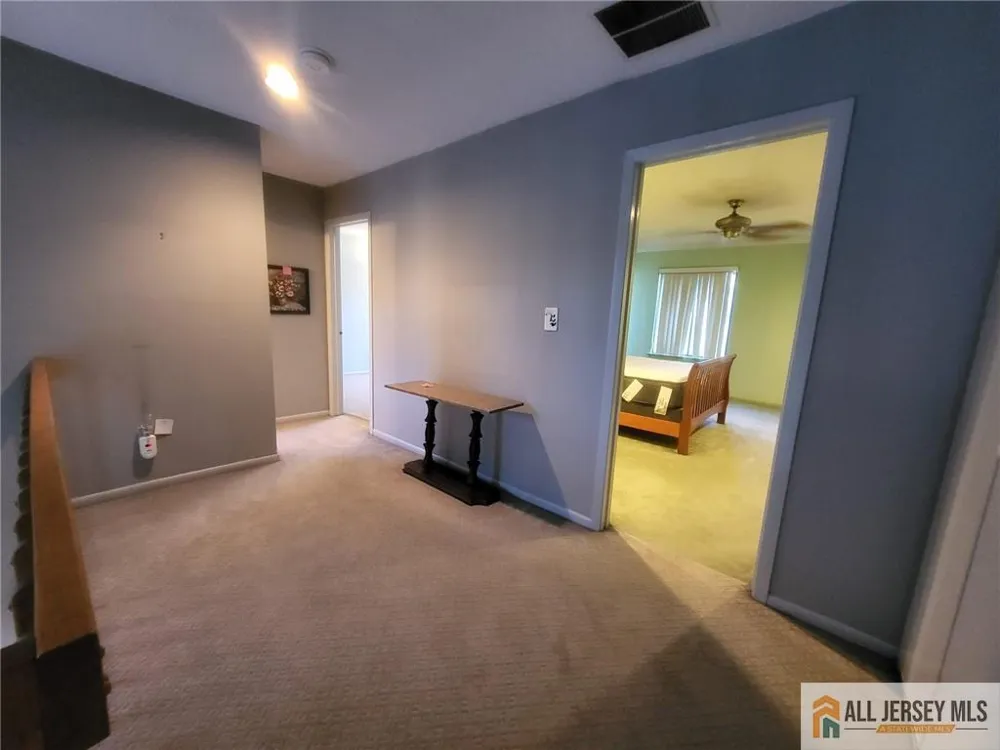 12 Carriage Place #1012 Edison, NJ 08820