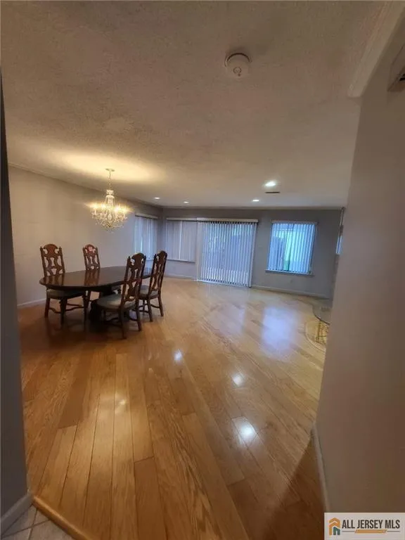12 Carriage Place #1012 Edison, NJ 08820
