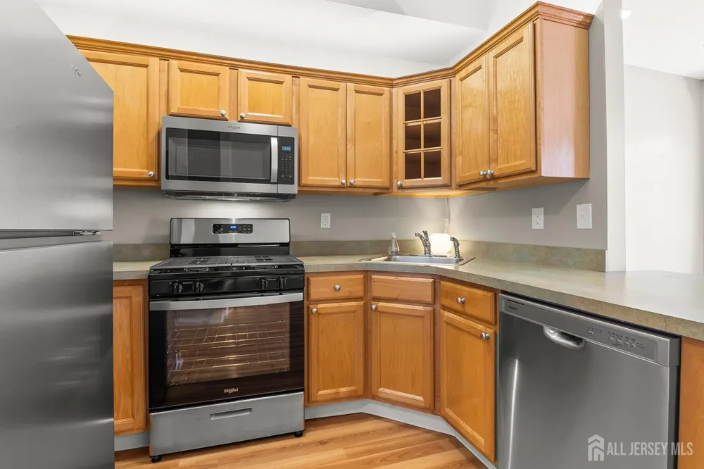 32-A Loretto Street New Brunswick, NJ 08901