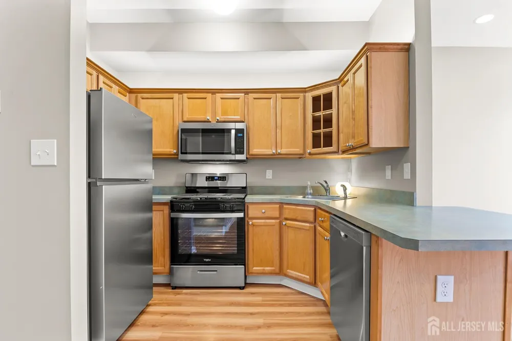 32-A Loretto Street New Brunswick, NJ 08901