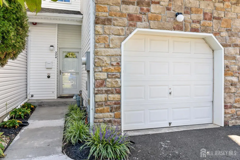 32-A Loretto Street New Brunswick, NJ 08901