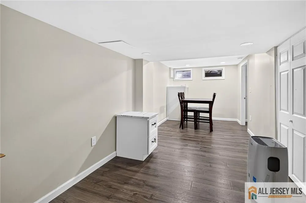 4 Quincy Circle South Brunswick, NJ 08810
