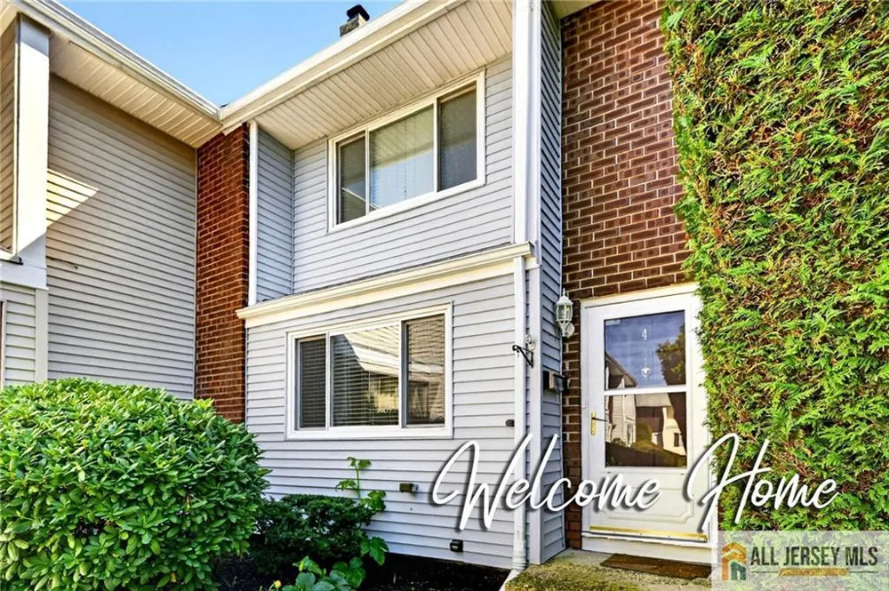 4 Quincy Circle South Brunswick, NJ 08810