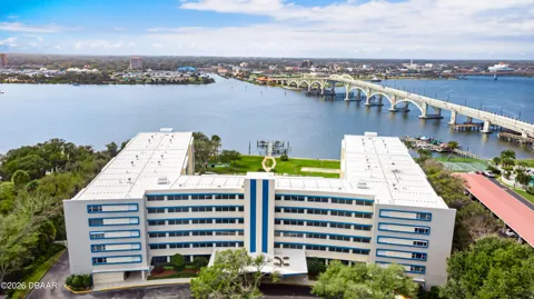 1224 S Peninsula Drive #415