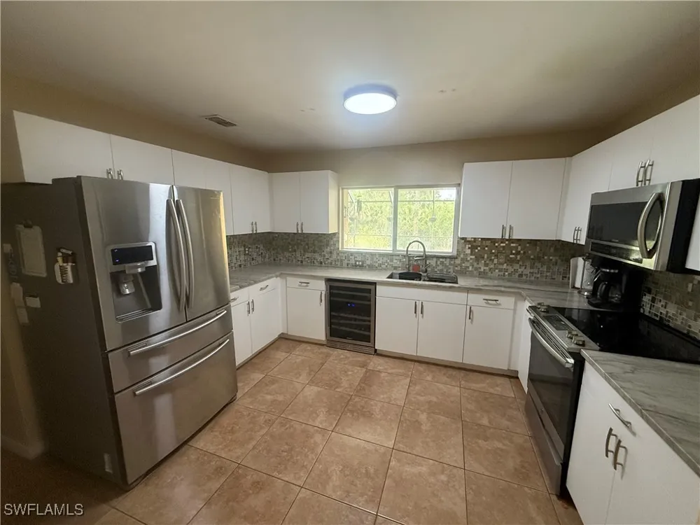 18th Avenue SE Naples, FL 34117