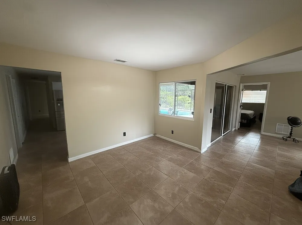 18th Avenue SE Naples, FL 34117