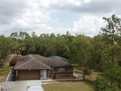18th Avenue SE Naples, FL 34117