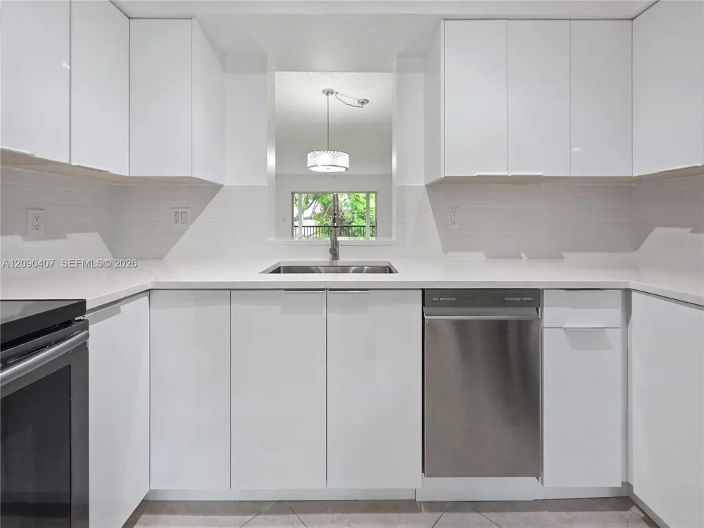 2212 S Cypress Bend Dr #301 Pompano Beach, FL 33069