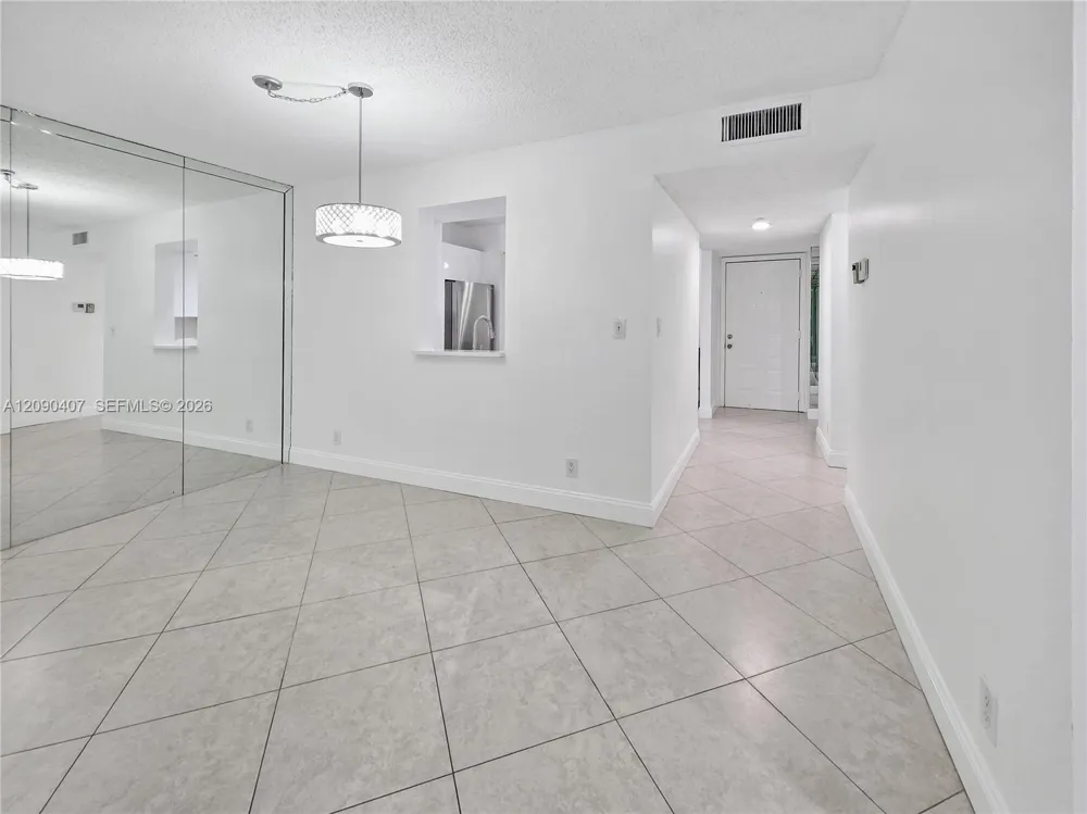 2212 S Cypress Bend Dr #301 Pompano Beach, FL 33069