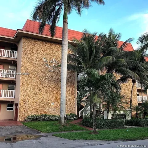 1700 NW 58th Ter #2M