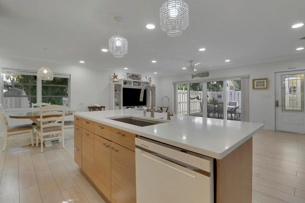 232 Seabreeze Circle Jupiter, FL 33477