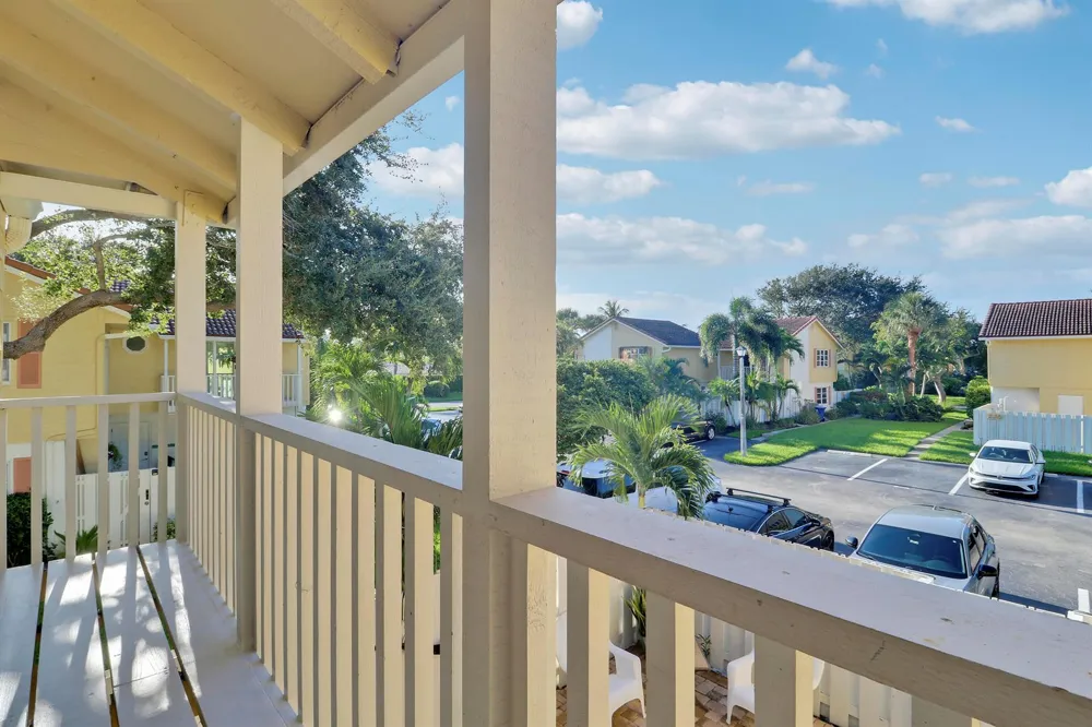 232 Seabreeze Circle Jupiter, FL 33477