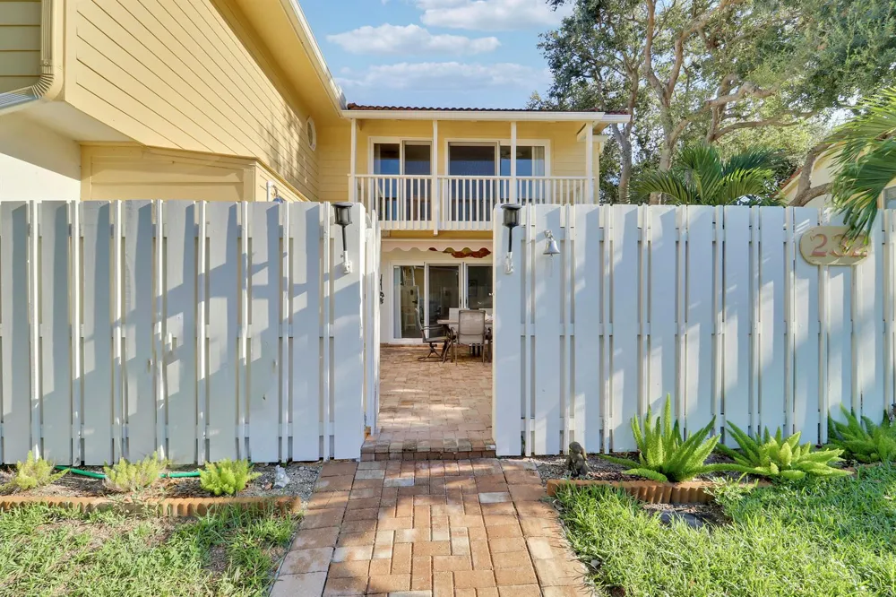 232 Seabreeze Circle Jupiter, FL 33477