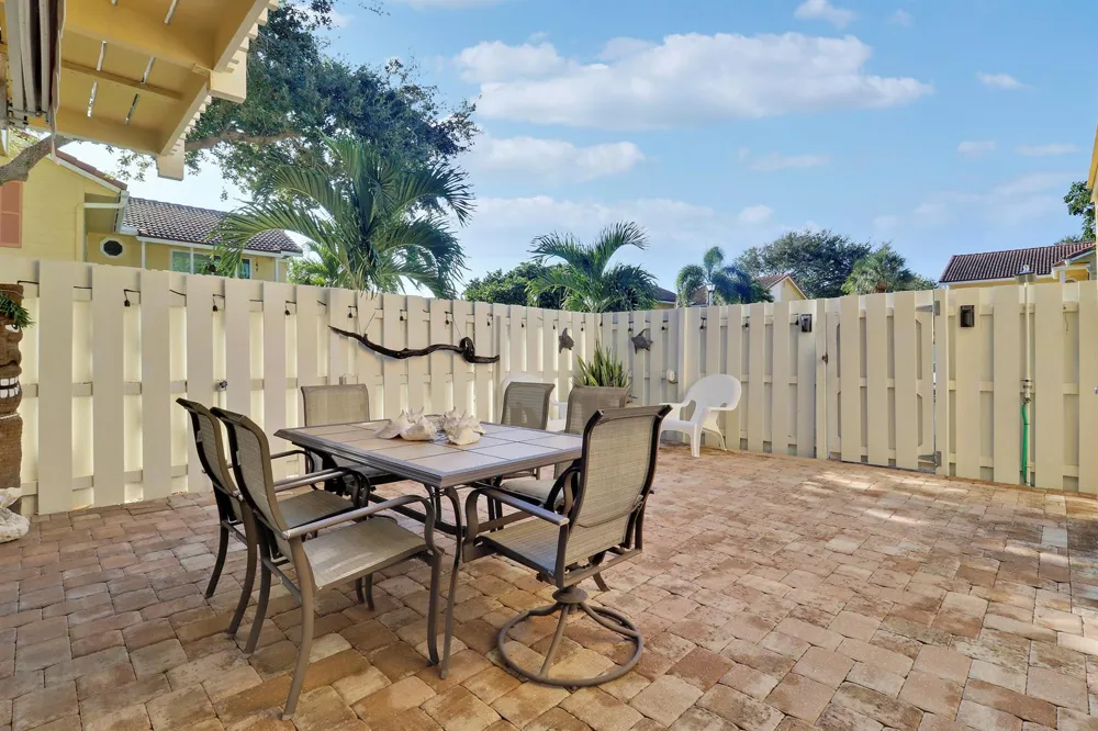 232 Seabreeze Circle Jupiter, FL 33477
