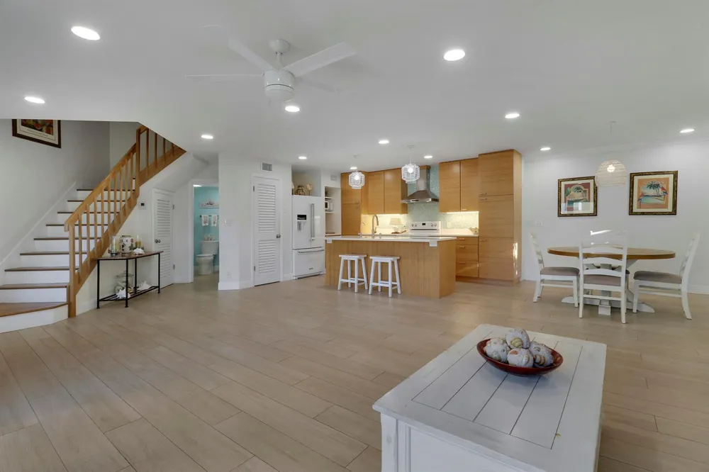 232 Seabreeze Circle Jupiter, FL 33477
