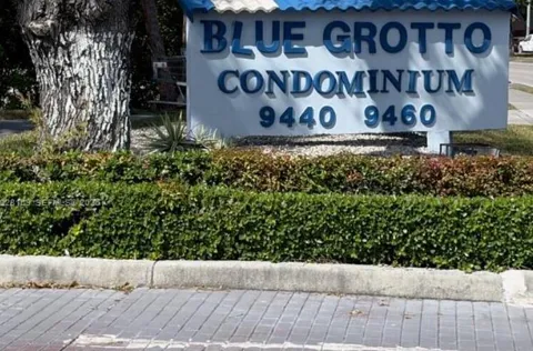 9460 FONTAINEBLEAU BOULEVARD #324