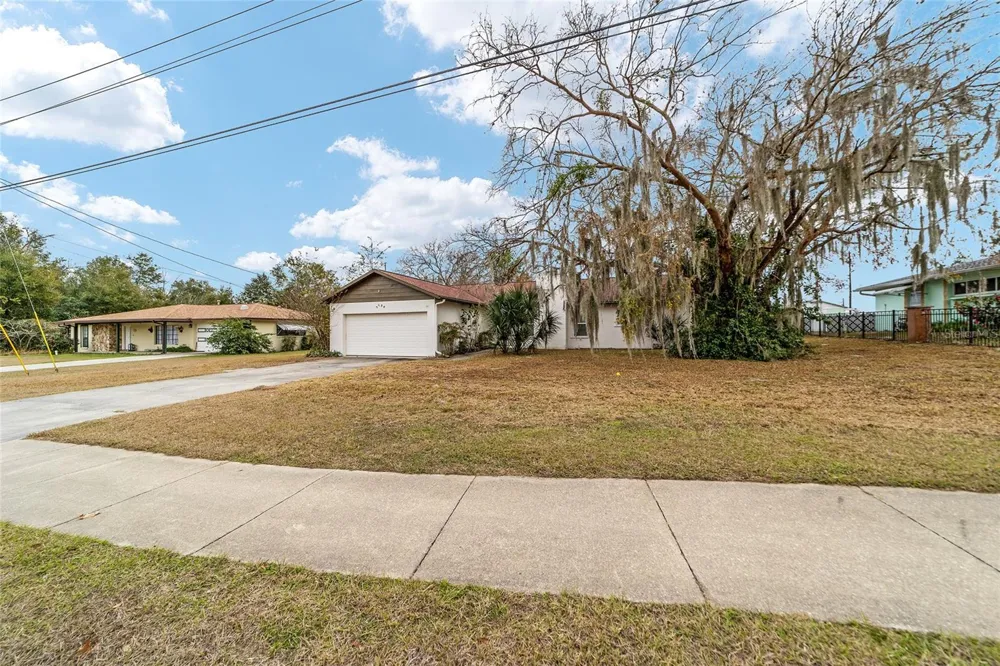 3720 SE 24TH STREET ocala, FL 34471
