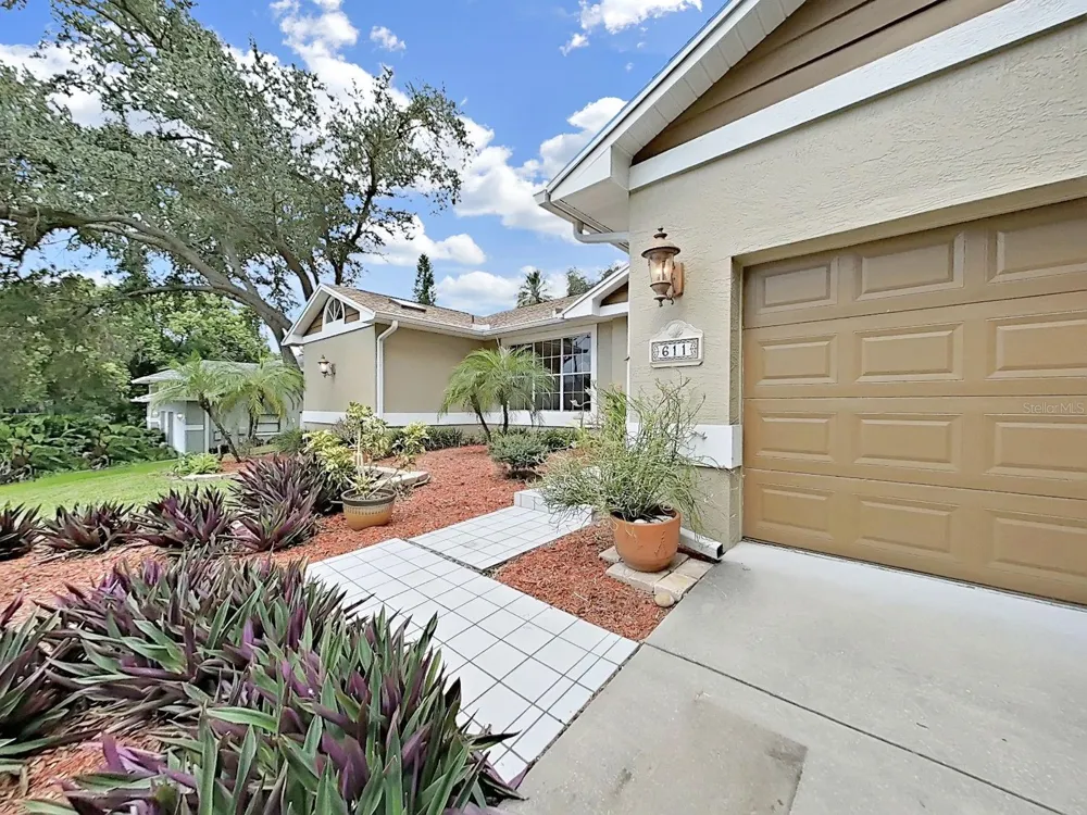 611 TOMOKA DRIVE Palm Harbor, FL 34683