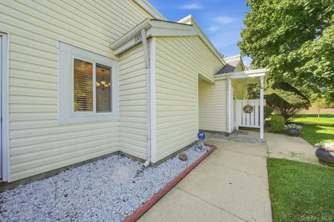 1101 Cabot Court