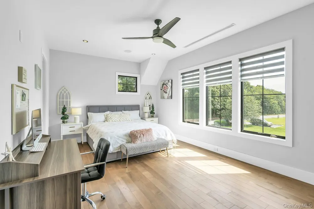 712 Hubbard Avenue Aquebogue, NY 11901