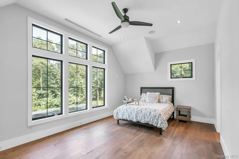 712 Hubbard Avenue Aquebogue, NY 11901