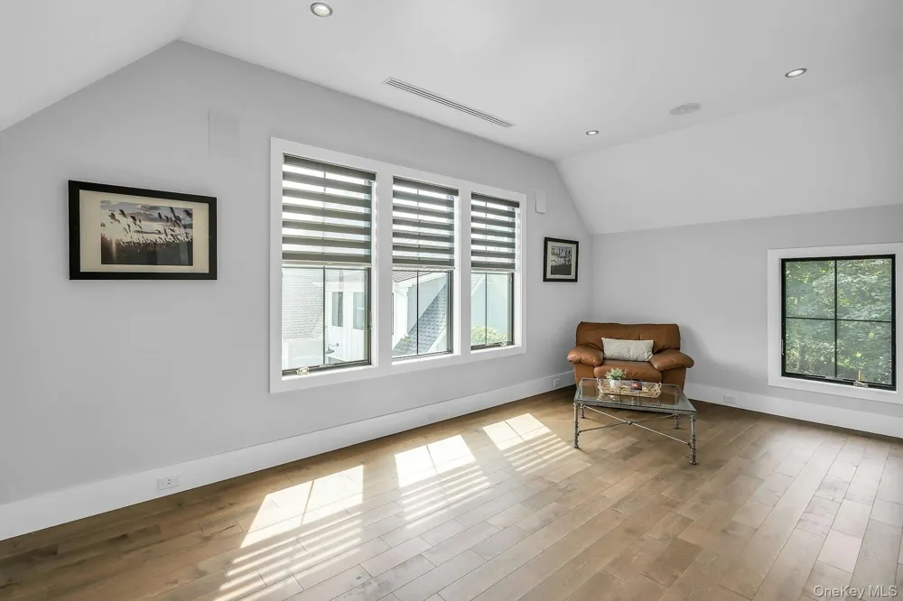 712 Hubbard Avenue Aquebogue, NY 11901