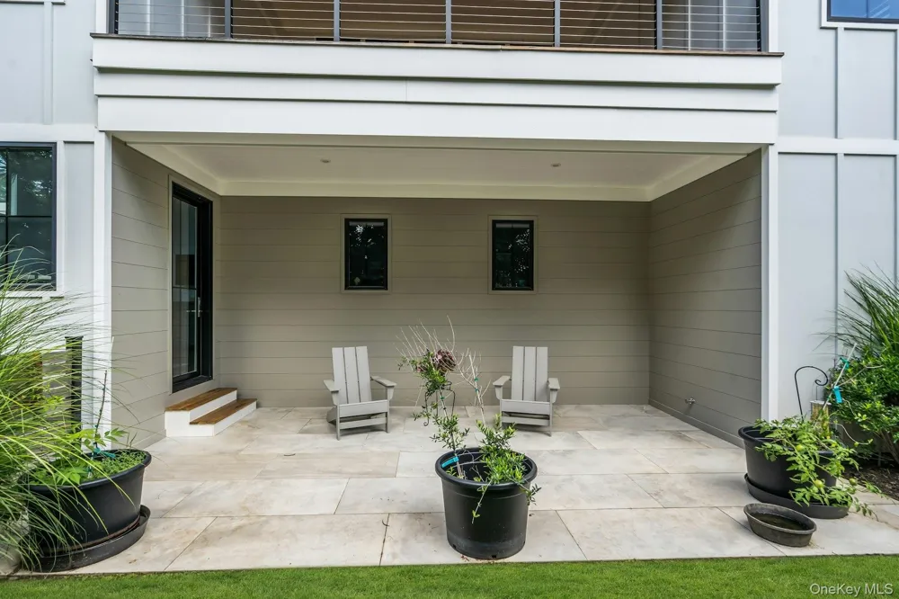 712 Hubbard Avenue Aquebogue, NY 11901