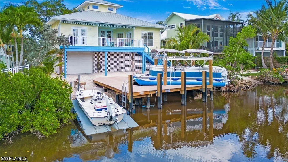 Grand Canal Drive Naples, FL 34110