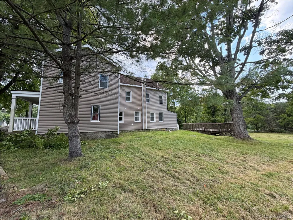 1445 Burlingham Road Pine Bush, NY 12566